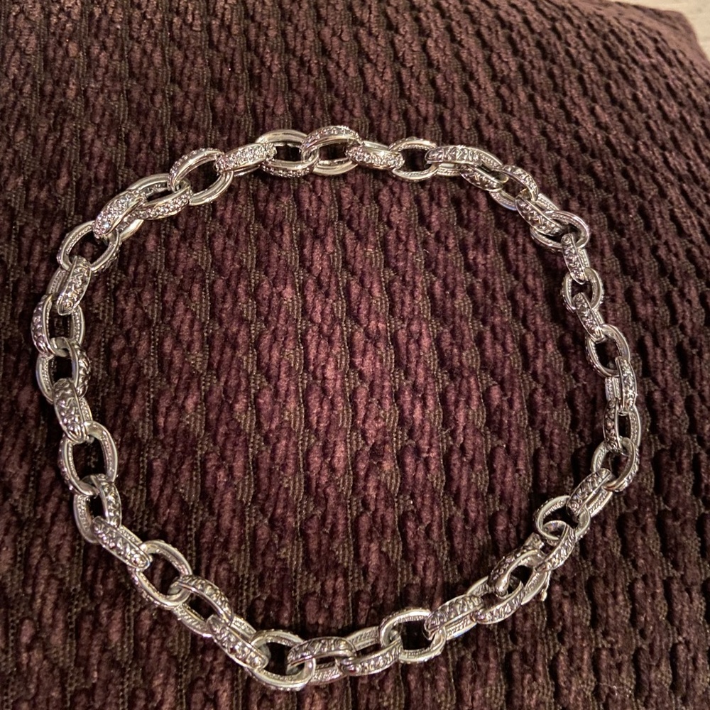 COPY - John Medeiros chain-link 17 inch necklace.